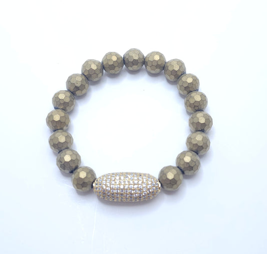 Gold Matte Elegance Bracelet with Oval Rhinestone
